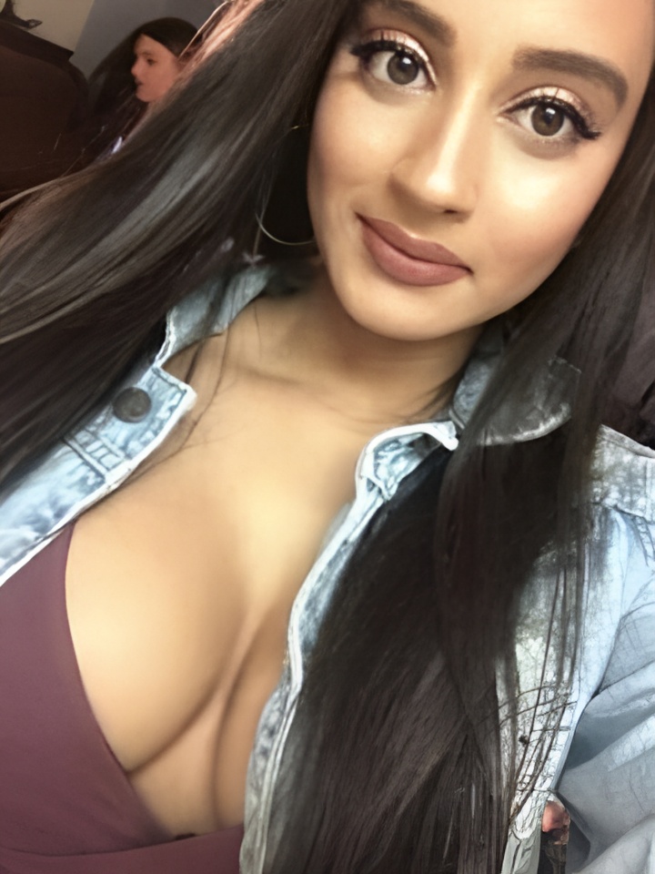 Мальвина привлекальеная девушка из Зугреса цена от 1500 руб