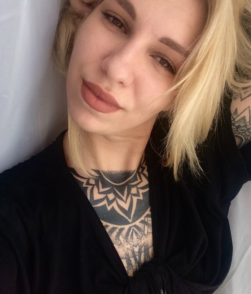 Люта привлекальеная девушка из Зугреса цена от 3000 руб