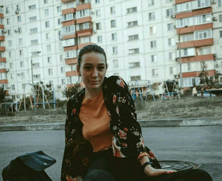 Лизка привлекальеная девушка из Зугреса цена от 3000 руб