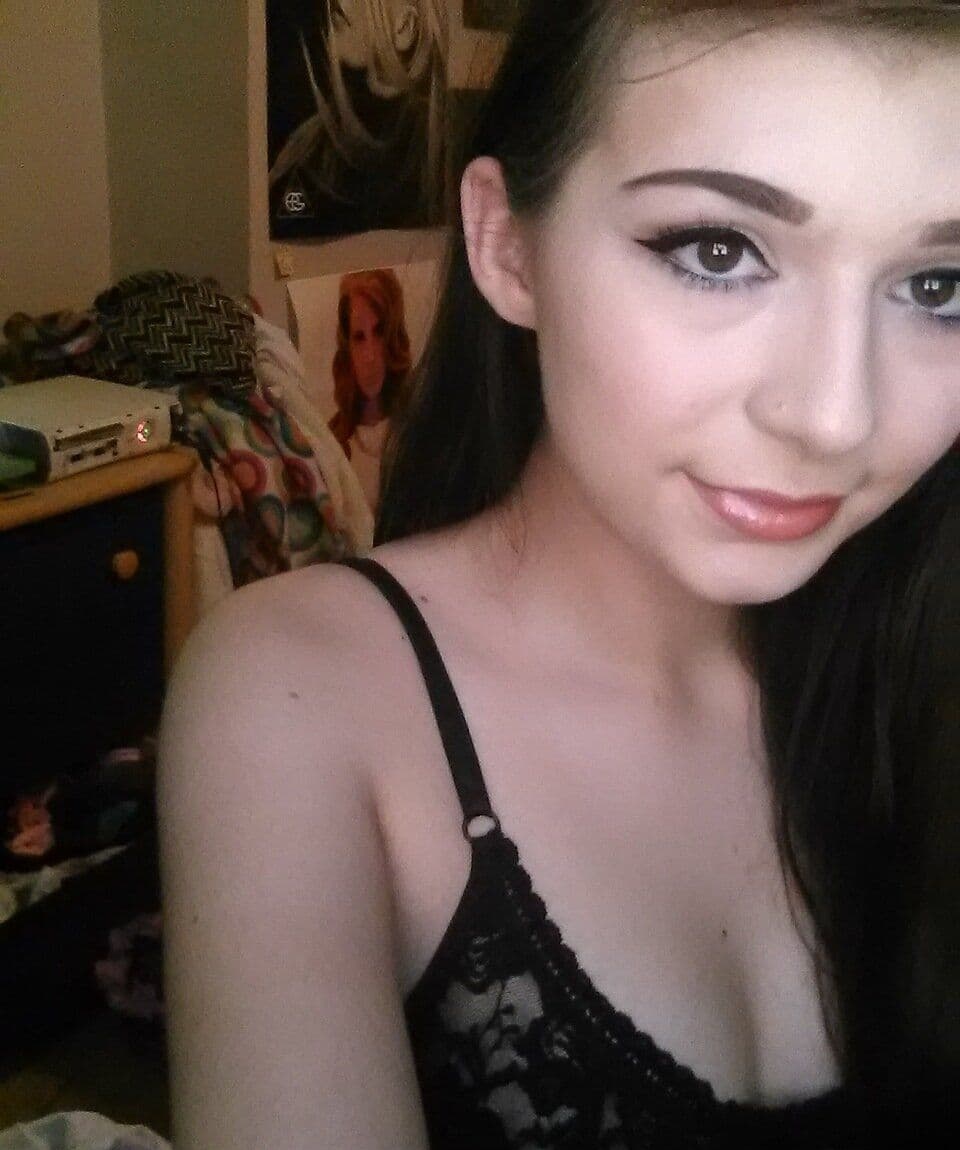 Светланка привлекальеная девушка из Зугреса цена от 3500 руб