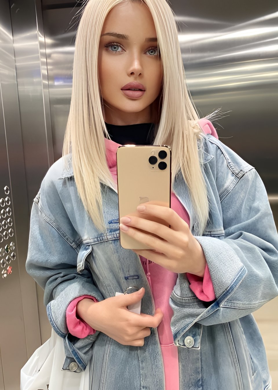 Индивидуалка Света, доступна для личного знакомства от 5000 руб