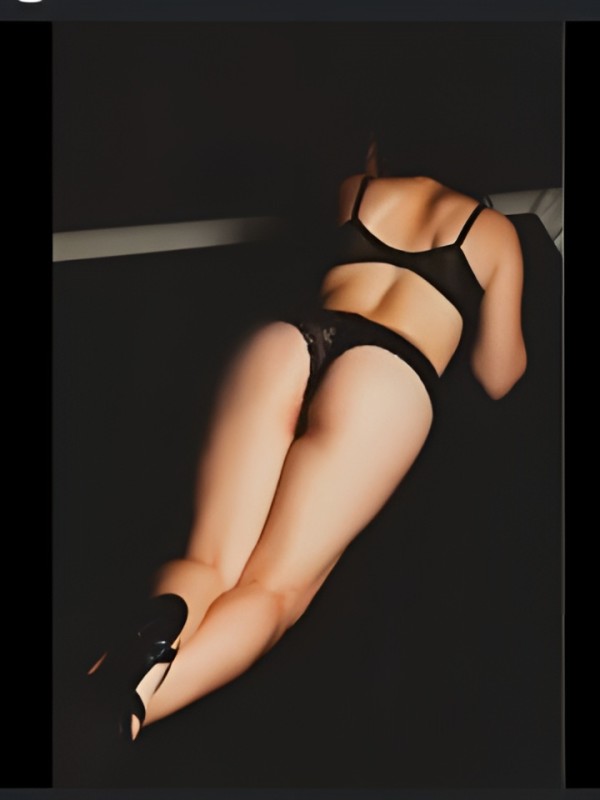 Анфиса привлекательная девушка из Зугреса цена от 3000 руб