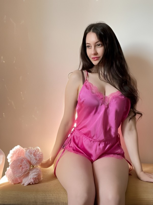 Ксения привлекательная девушка из Зугреса цена от 3000 руб