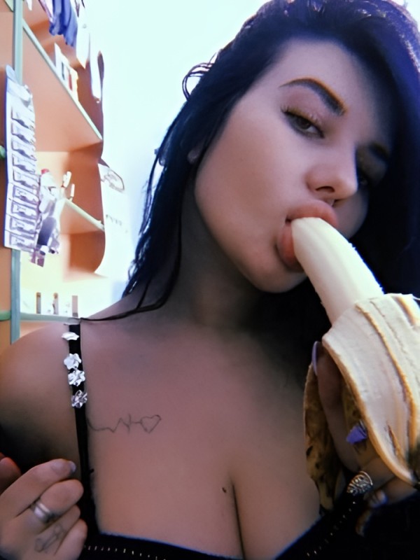 Роза привлекательная девушка из Зугреса цена от 4000 руб