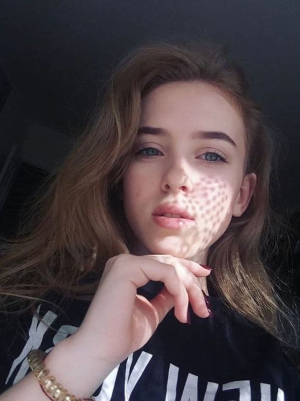 🎥 Алекса привлекательная девушка из Зугреса цена от 5000 руб